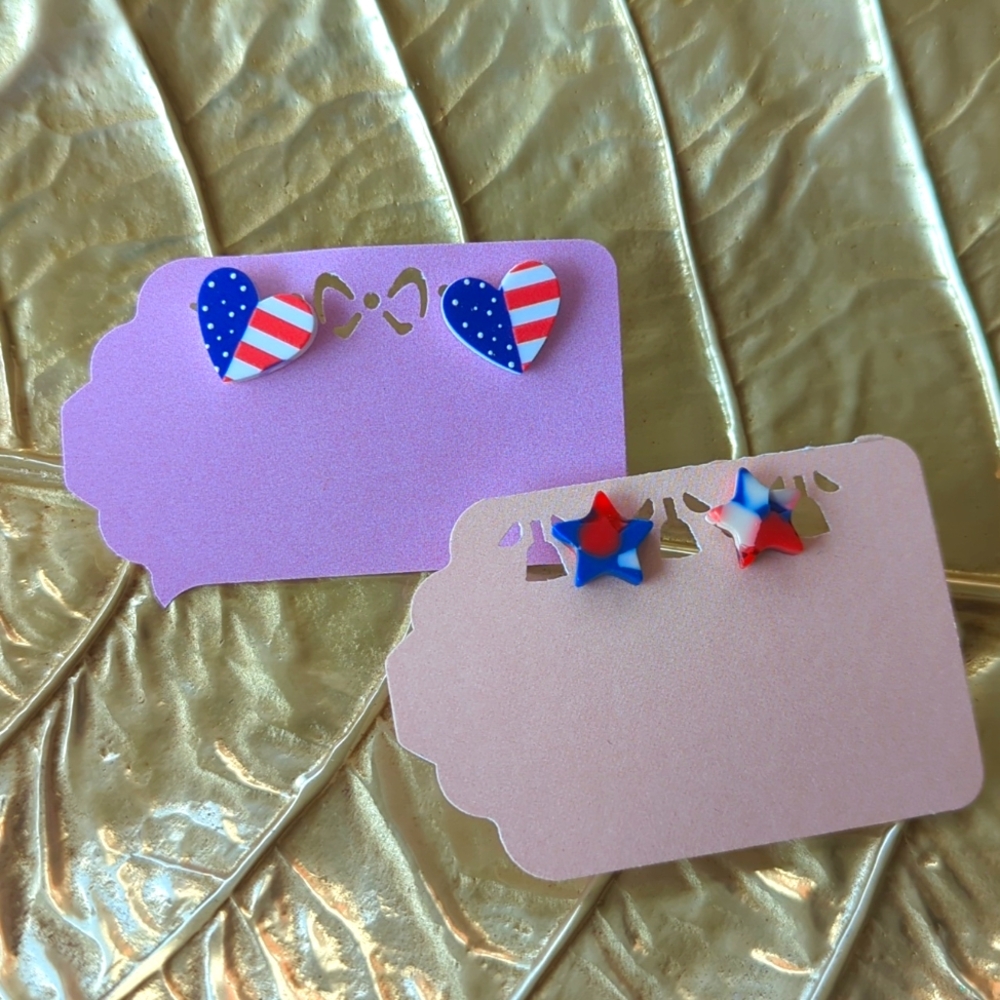 NWT/IP ⭐ PEACE GARDEN DESIGNS ⭐ bundle of 2 pr❤️🤍💙acrylic stud earrings💙🤍❤️
